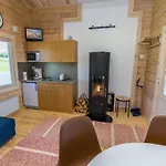 別荘 Ruka-kitkan Kuukkeli By Interhome *